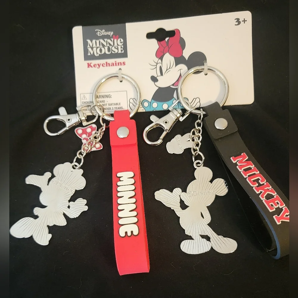 NWT!  Disney Mickey & Minnie keychain set of 2 Bag Charms